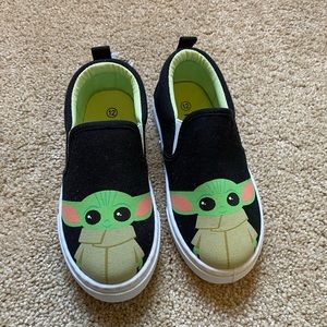 Baby Yoda sneakers. Disney The Mandalorian. NWT